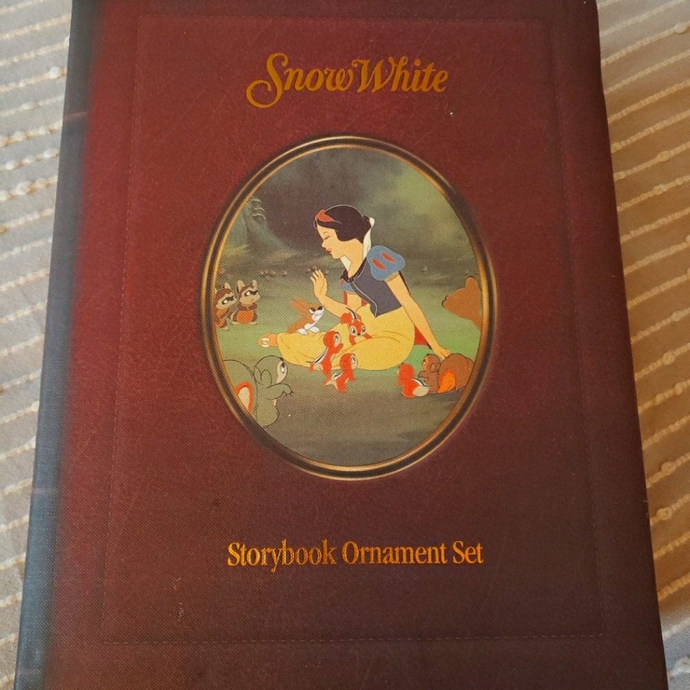 Disney Collector Storybook Set: Snow White